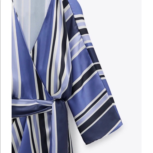 NEW!!! HP π₯³π₯³π₯³Zara Blue Striped Jumpsuit - Picture 5 of 16